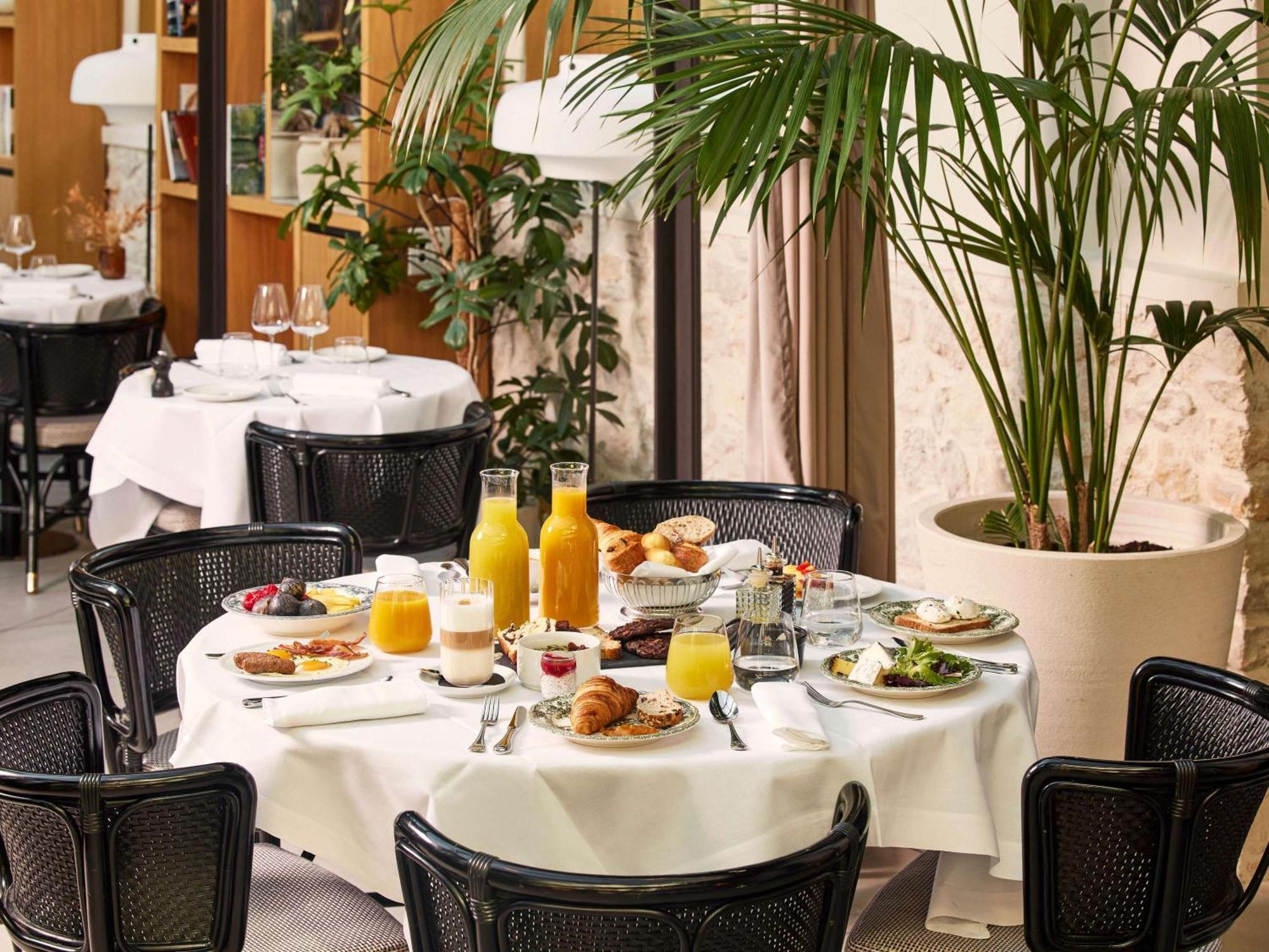 Hotel Domaine Reine Margot Paris - Mgallery Collection